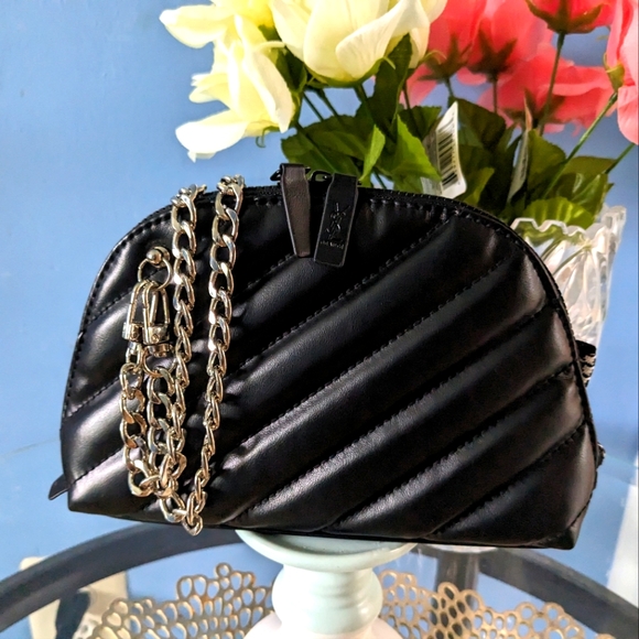 Yves saint Laurent pouch - Picture 13 of 15